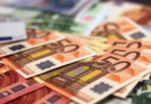 Viete, že finančný poradca nám môže ušetriť stovky Eur mesačne?